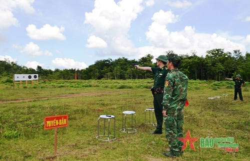 Bộ đội Biên phòng tỉnh Đắk Lắk kiểm tra đồn trưởng, chính trị viên